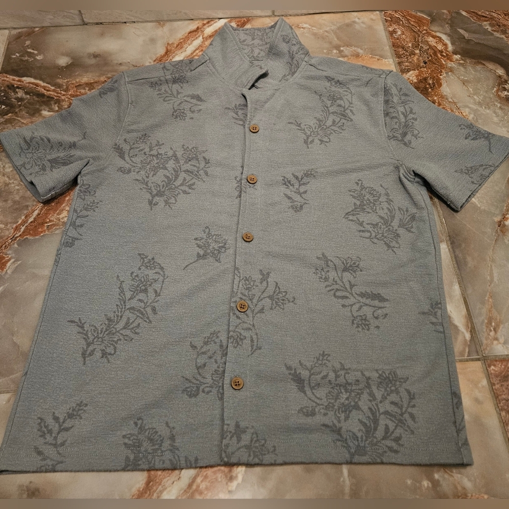 Abercrombie Kids Green Floral Button-Up Shirt